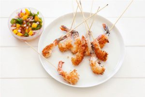 Foodlovers website recipes, Helen Jackson, Christmas baking and summer food. Coconut prawns with mango salsa. Photos by Carolyn Robertson