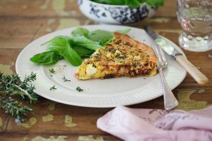 caramelised oniond and prosciutto tart